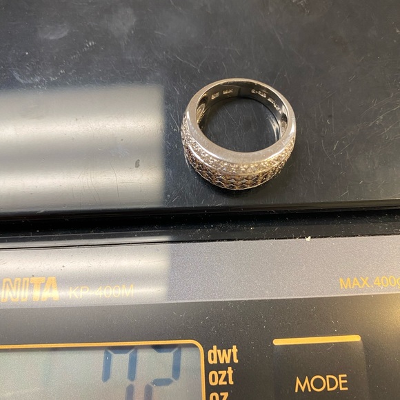 14K diamonds wedding ring - Picture 6 of 6